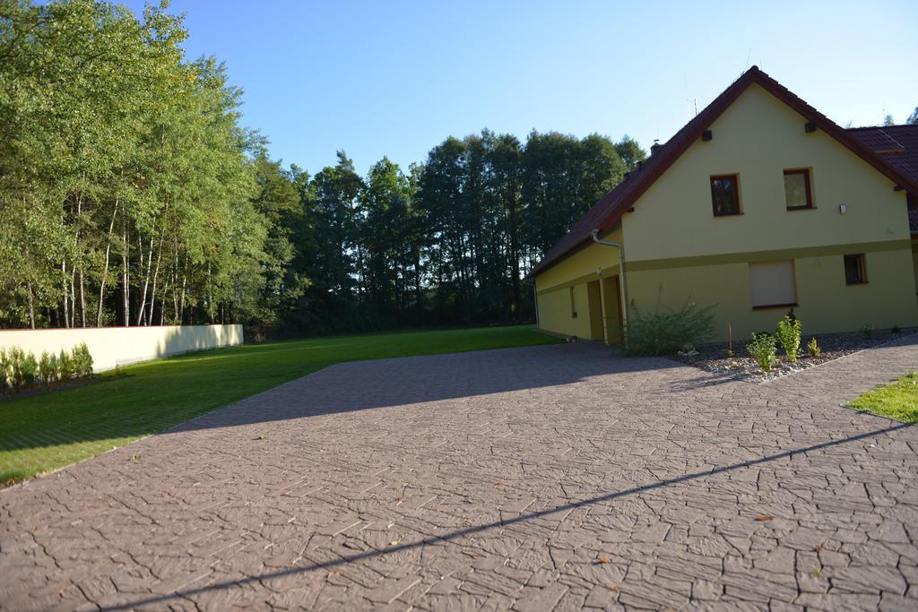 Hotel Penzion U Blatce à Nové Hrady Extérieur photo