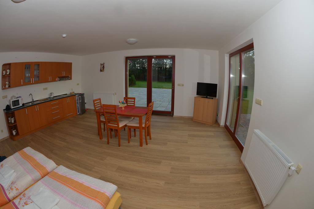 Hotel Penzion U Blatce à Nové Hrady Chambre photo