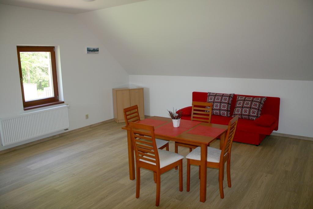 Hotel Penzion U Blatce à Nové Hrady Chambre photo