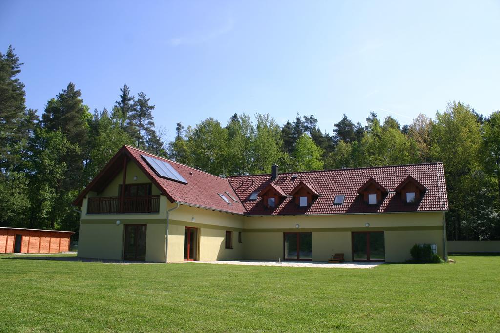 Hotel Penzion U Blatce à Nové Hrady Extérieur photo